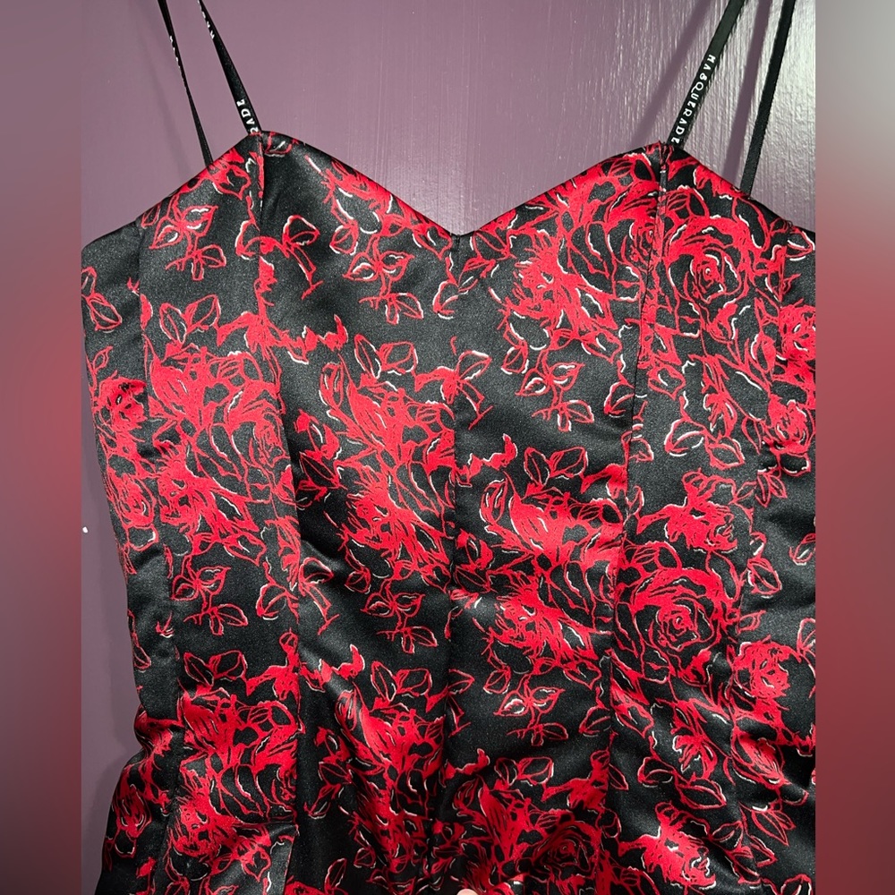 Masquerade - Strapless Red Floral Formal/Cocktail Dress  w/ Tulle Skirt - NWT - Picture 3 of 10